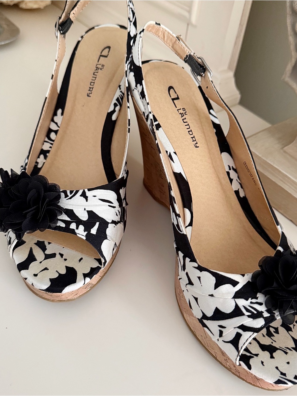 CL by Laundry Black & White Floral Slingback Wedge Sandals